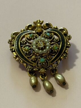 Vintage Inspired Florenza Gold Tone Heart Brooch with Pearls Turquoise Accents